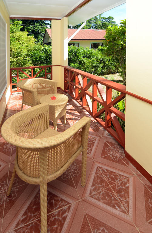Le Relax Self Catering Apartment La Digue Eksteriør bilde